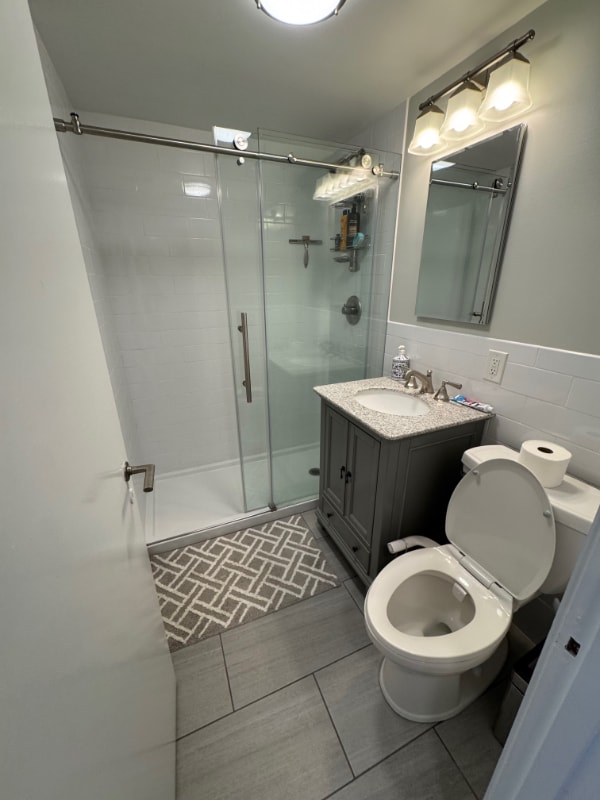 Photo - 1038 Quaker Bridge Rd E