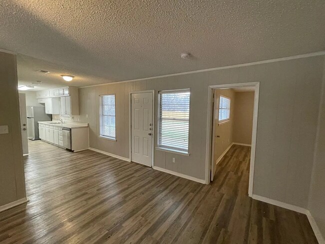 Photo - Charming 3-Bed, 2-Bath Home in Saginaw with Garage