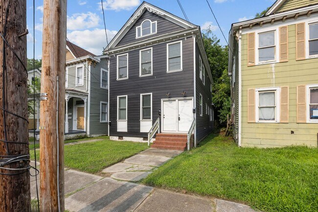 Photo - 126 Linden Ave Unit # 3