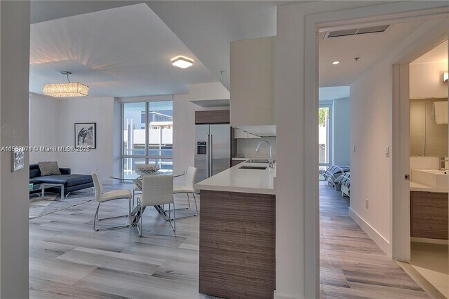 Photo - 1010 SW 2nd Ave Unidad 609