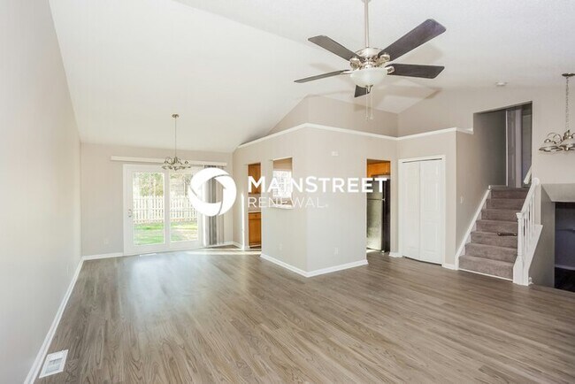 Photo - 4 Bedroom Pet-Friendly Home in Charlotte, NC with Main Street Renewal