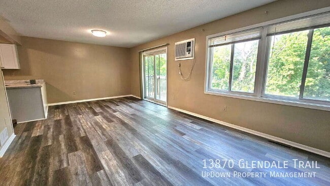 Photo - 13870 Glendale Trail