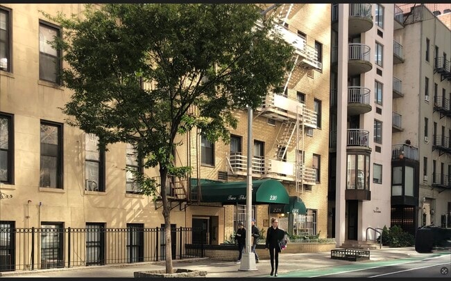 Building Photo - 230 E 52nd St Unit 4c Rental
