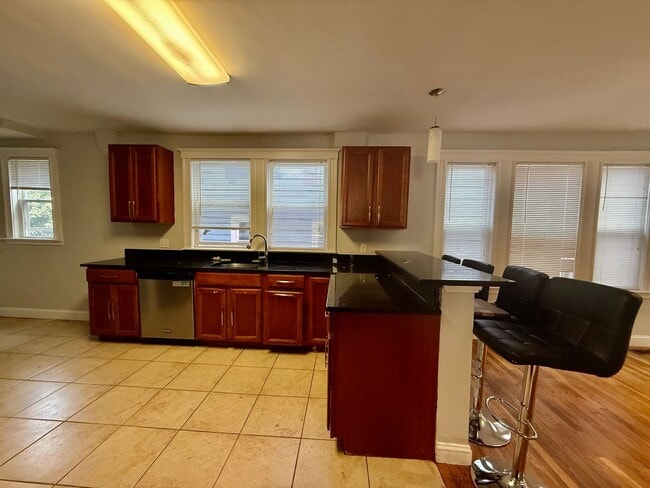 Photo - UPDATED MISSION HILL 4 BED/2 BATH ON CALUMET FOR 9/1