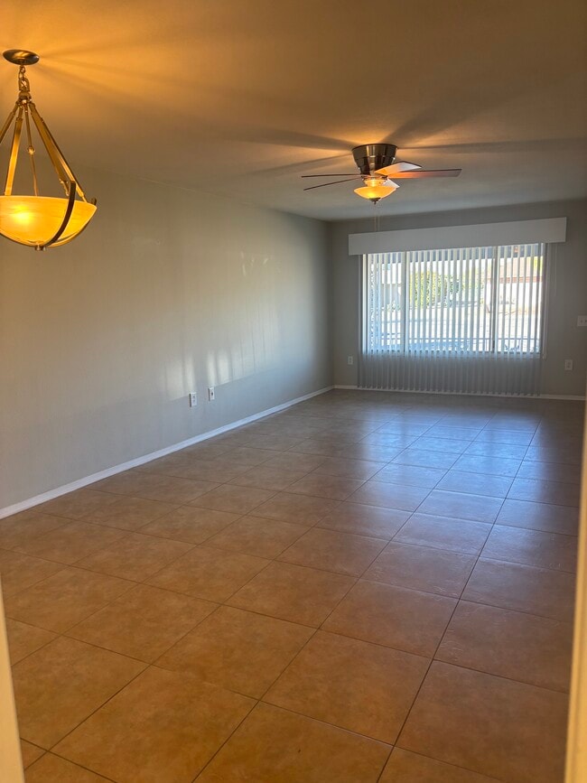 Photo - 18419 N 94th Dr