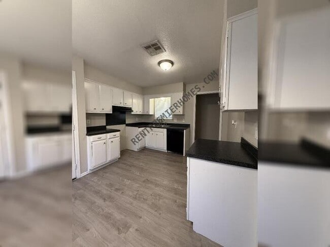 Photo - 4929 Brookdale Dr