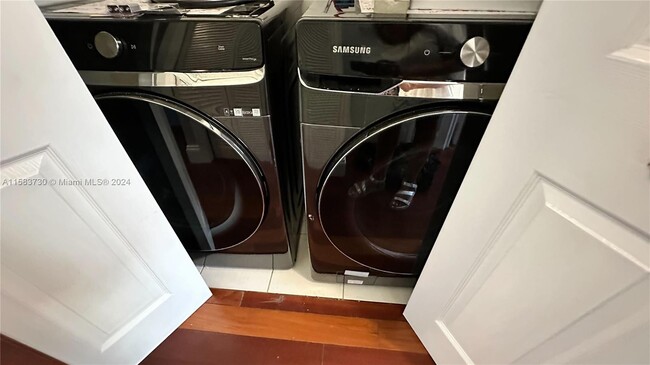 Photo - 749 SW 107th Ave