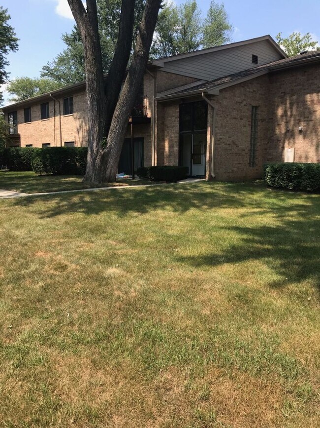 Photo - 1615 N Milwaukee Ave Unit 1615 N Milwaukee Avenue #7A