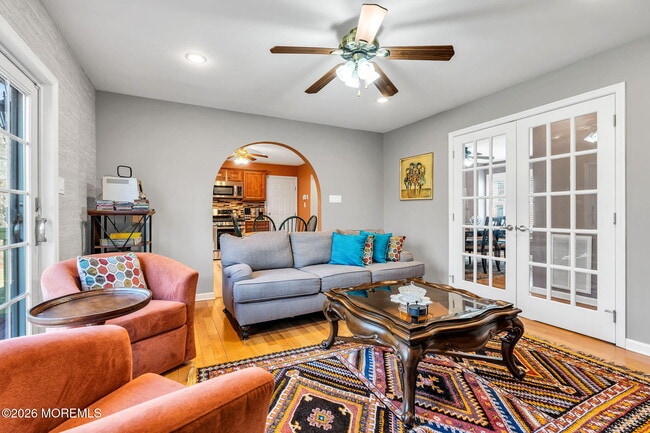 Photo - 306 Wardell Rd