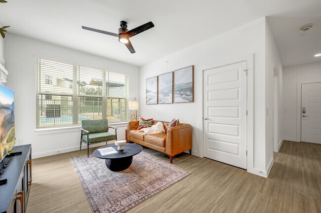 Photo - Bluff View at Frederick Creek