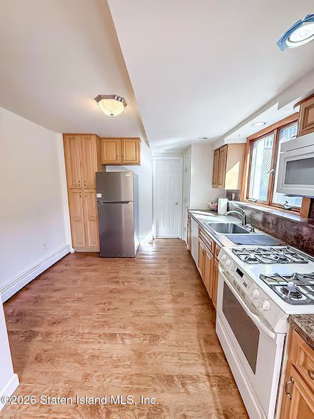 Photo - 38 Madison Ave