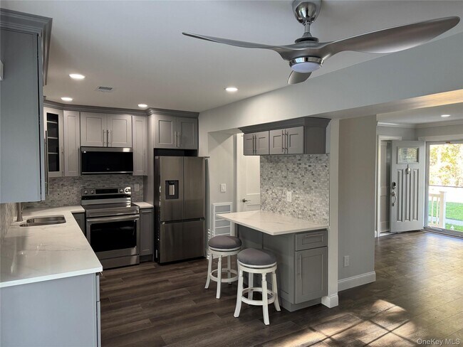 Photo - 16 Huntington Commons