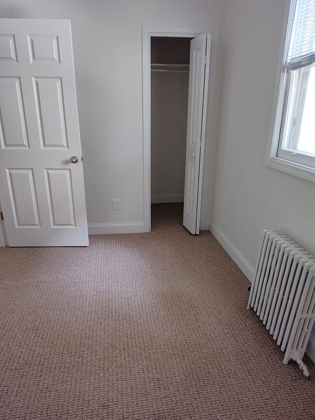 Photo - 6-Plex with Apartment Unit(s) Available! Unit 2420 Pleasant #3