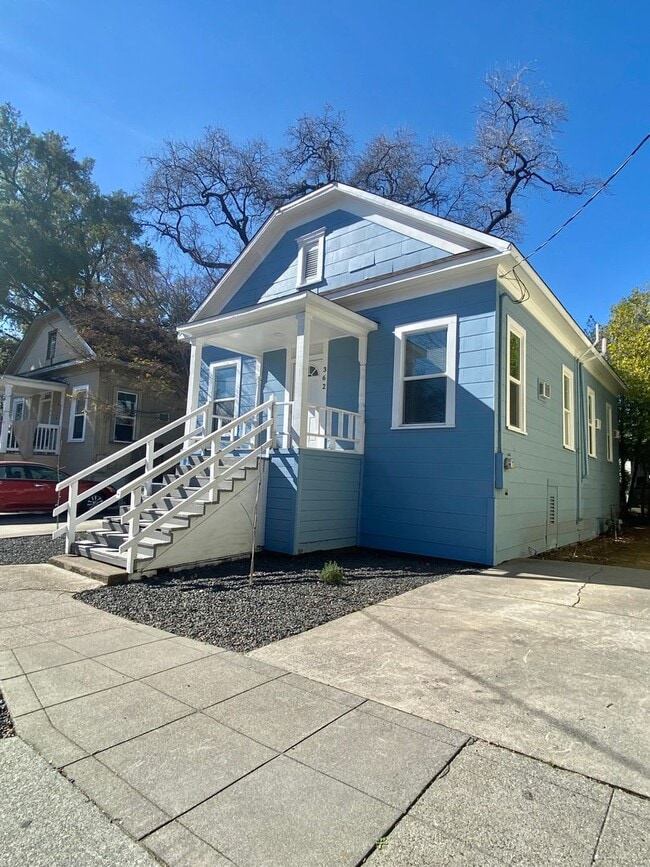 Photo - Reserve Now for June 2026! Updated House i... Unit House