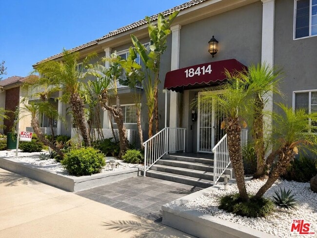 Photo - 18414 Collins St Unit 221