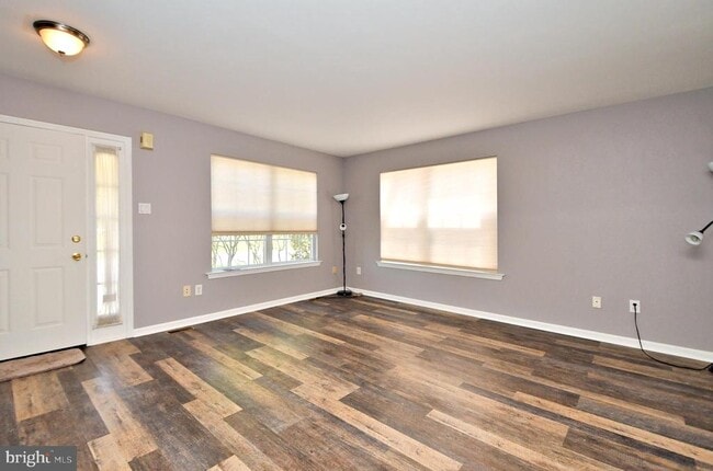 Photo - 106 Westminster Ct