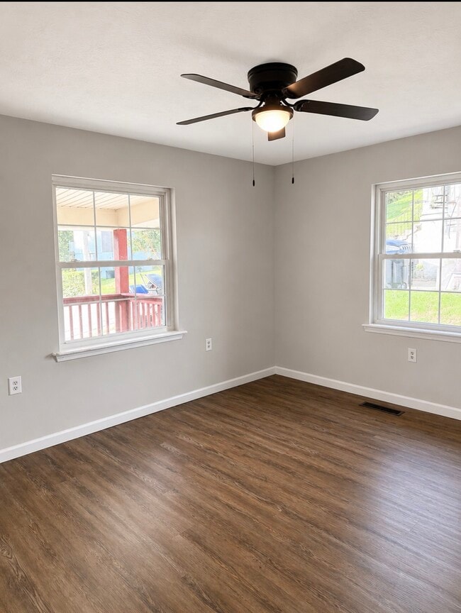 Photo - 218 Glass Ave