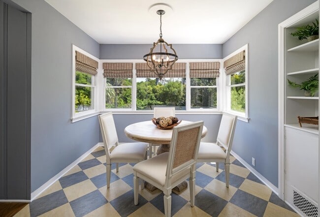 Photo - 240 Hot Springs Rd