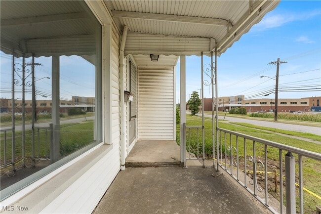 Photo - 22750 Tracy Ave