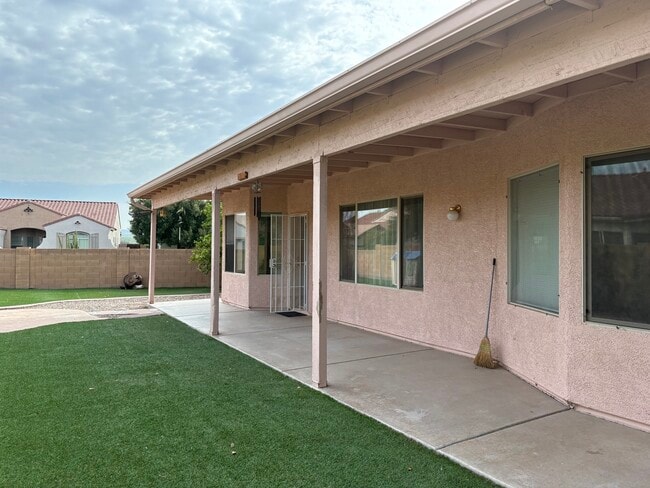 7648 W Creosote Spring Ct