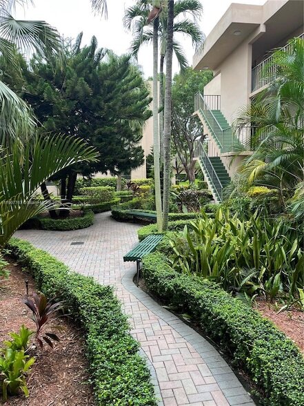 Photo - 10525 SW 112th Ave Unit 114