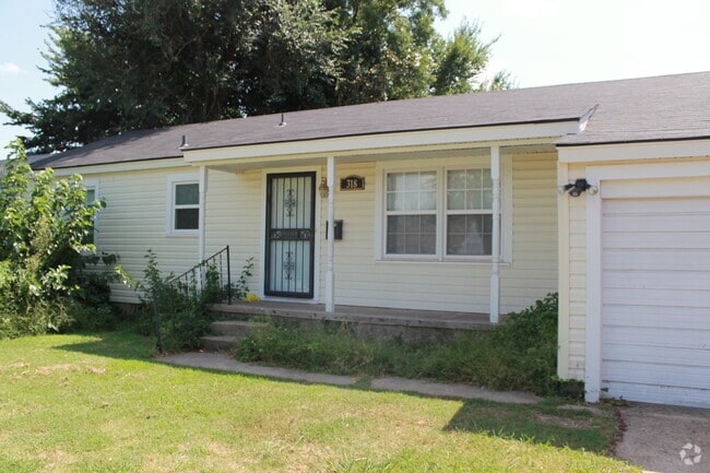 Building Photo - Sit on Your Front Porch & Enjoy! Rental