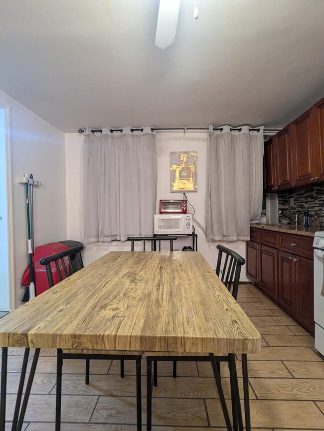 Photo - 304 E 34th St Unidad SI ID1323968P