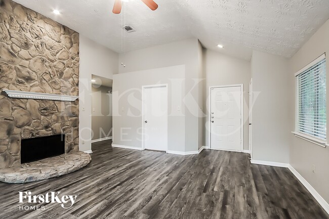 Photo - 4030 Meadowgold Ln