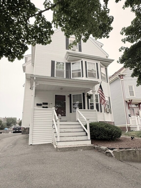 Photo - 42 Bartlett St Unit 2
