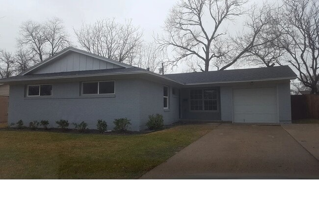 Photo - 13375 Glenside Dr