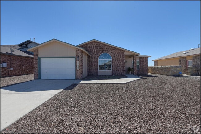 Building Photo - 14408 Escalera Dr Rental