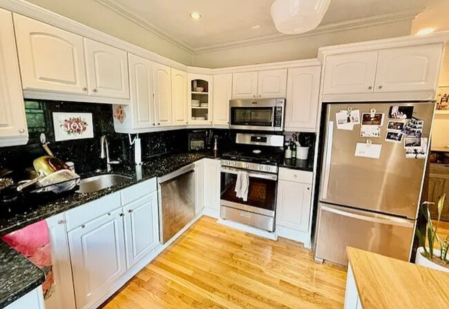 Photo - 13 Worcester St