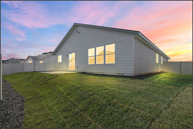 Photo - 4 Bedroom 2 Bath 3 Car Garage & RV Parking...