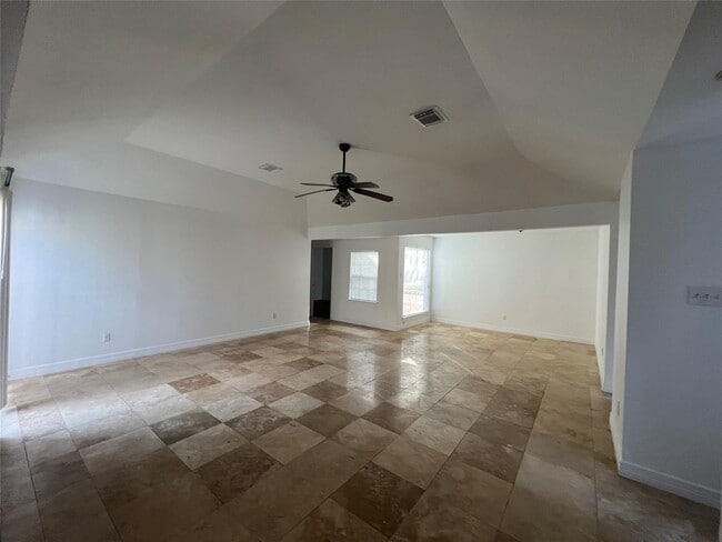 Photo - 15115 Corona Del Mar Dr