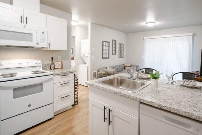 555 N. River Rd.