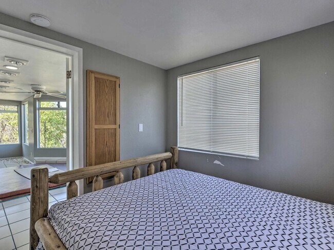 Photo - 3 Bedroom Single Family Home in Escondido