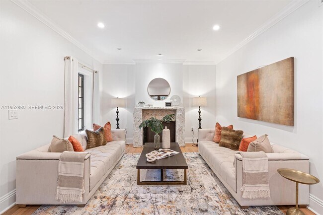 Photo - 1329 Obispo Ave