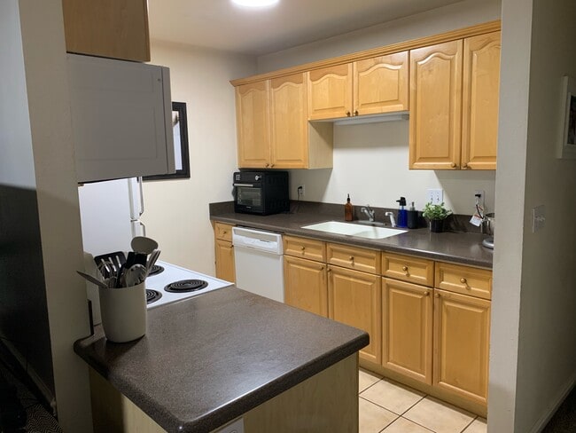 Photo - 577 North 100 West #103 Unit Pines Condo Student Shared room contract