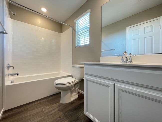 Photo - Stunning Summerlin 3 bedroom Townhouse in Gated Community