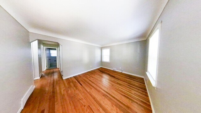 Photo - 3071 Fort Park Blvd