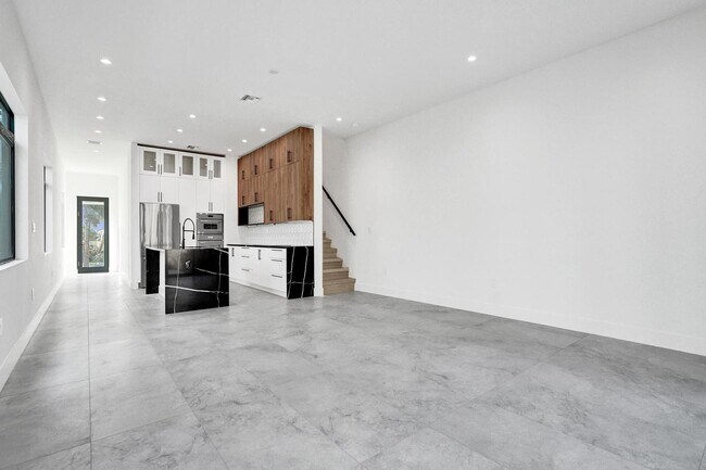 Photo - Southwest 7th Avenue, Fort Lauderdale, FL 33315 - 3 BR 4 BA townhouse