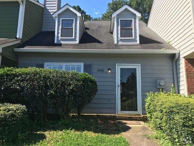 Building Photo - Modern 2BR/1.5BA Townhome in Prime Kennesa...
