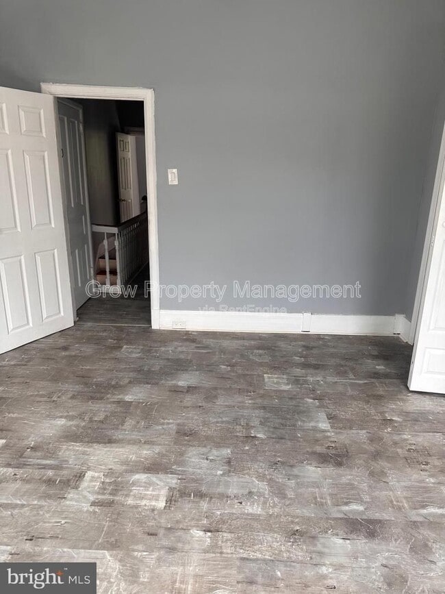 Photo - 2343 N Woodstock St
