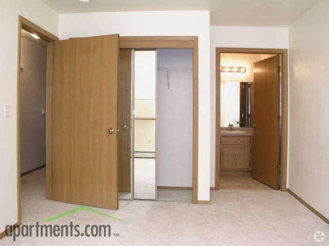 Bedroom - East Ridge Estates