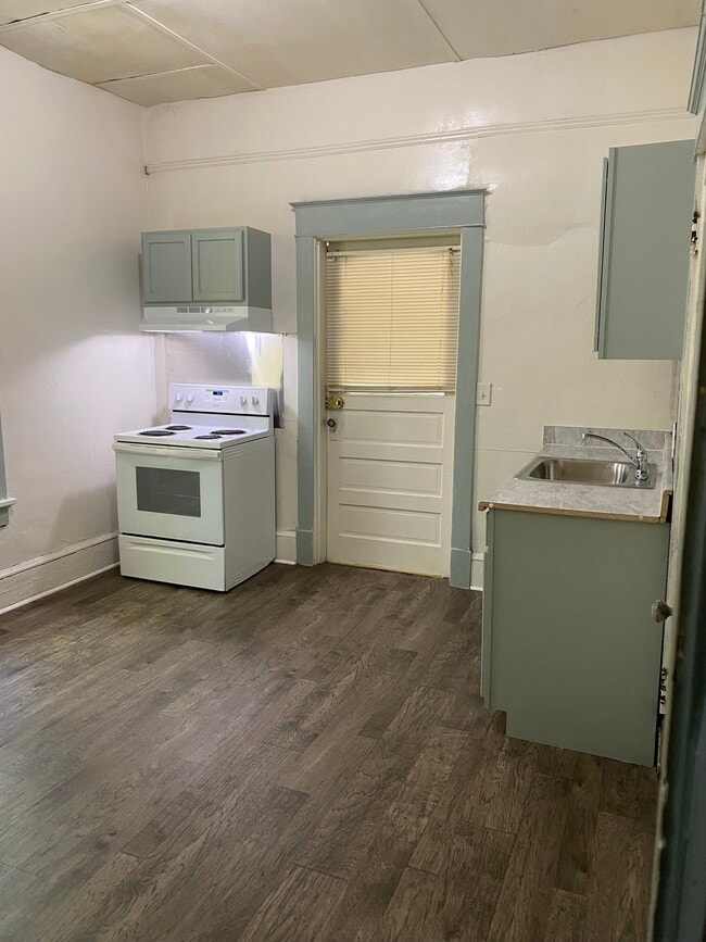 29 Harvey St Unit A