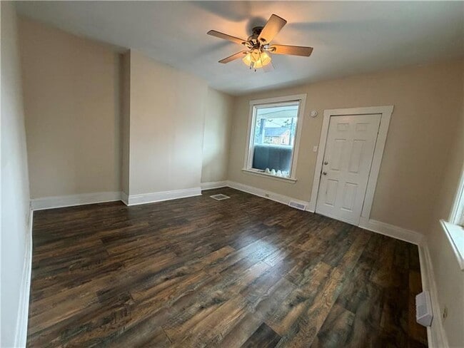 Photo - 1702 5th Ave
