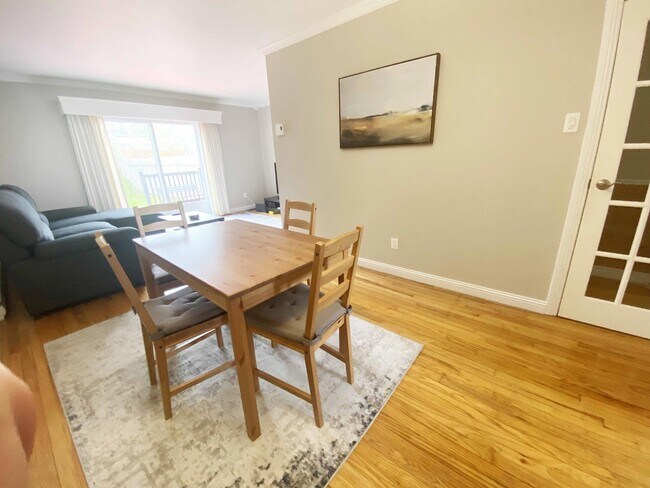 Photo - 1 Cumberland Crescent