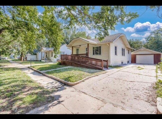 Photo - 1422 S Laura Ave