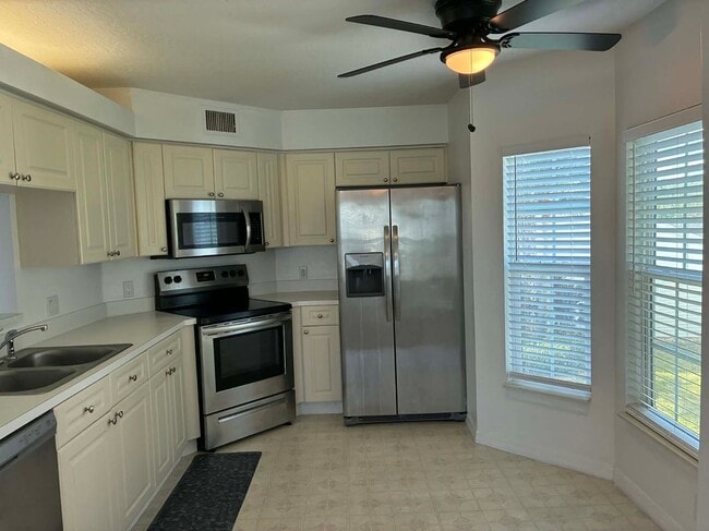 Photo - 1930 Westminster Cir