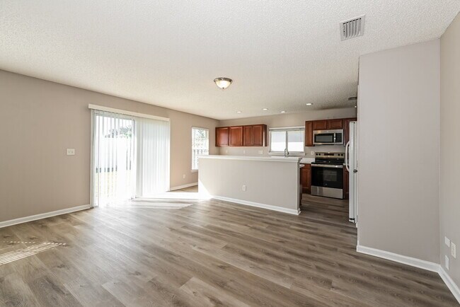 Photo - 9016 Redtail Dr